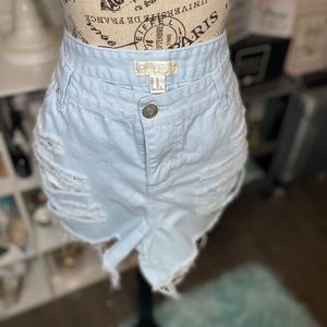 Forever21 Women’s distressed shorts